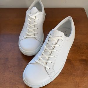 !BRAND NEW W/ BOX! Women’s Ecco soft classic white leather sneakers size 40